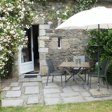 Gites De Lenvos Pontivy Exterior photo