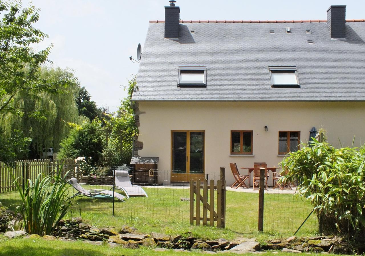 Gites De Lenvos Pontivy Exterior photo